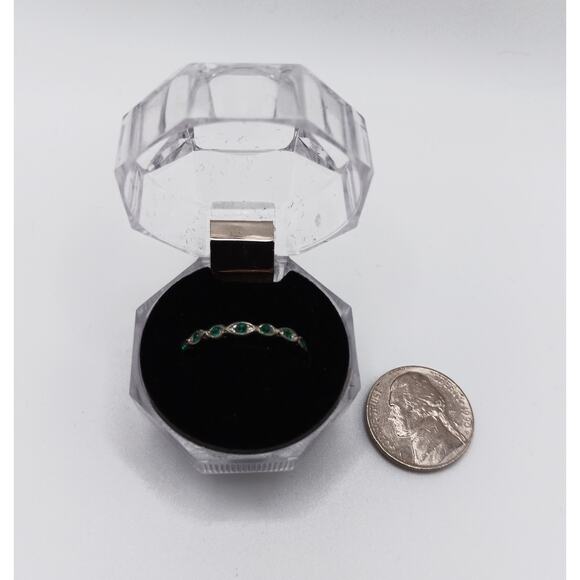 New Size 8.5 Green Cubic Zirconia Eternity Ring - Picture 2 of 3